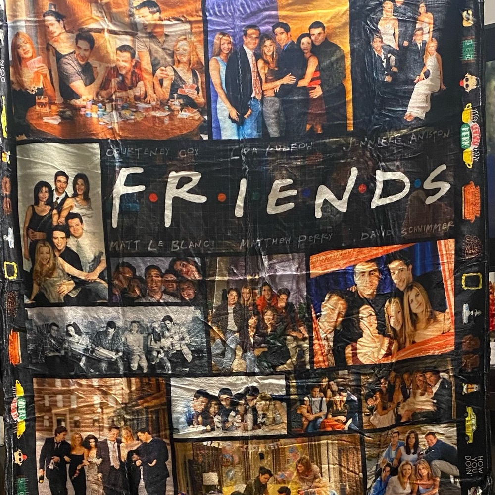 Friends throw blanket